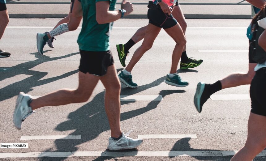 alt="aerobic exercise running"