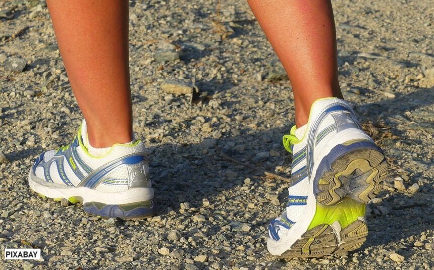 alt="aerobic exercise shoes"