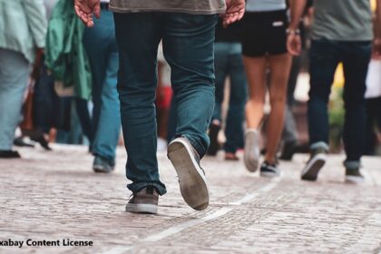alt="fast walking speed associated with lower metabolic diseases"