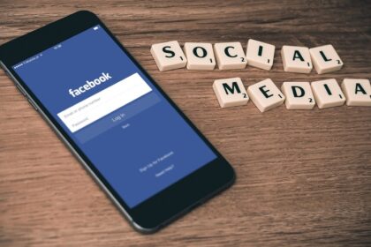 alt="social-media-mental-health"