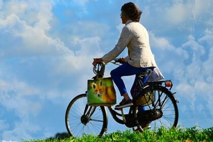 alt="bicycle commuting benefits"