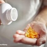 alt="Omega-3-supplements"