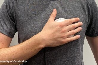 alt="handheld device for heart valve disease"