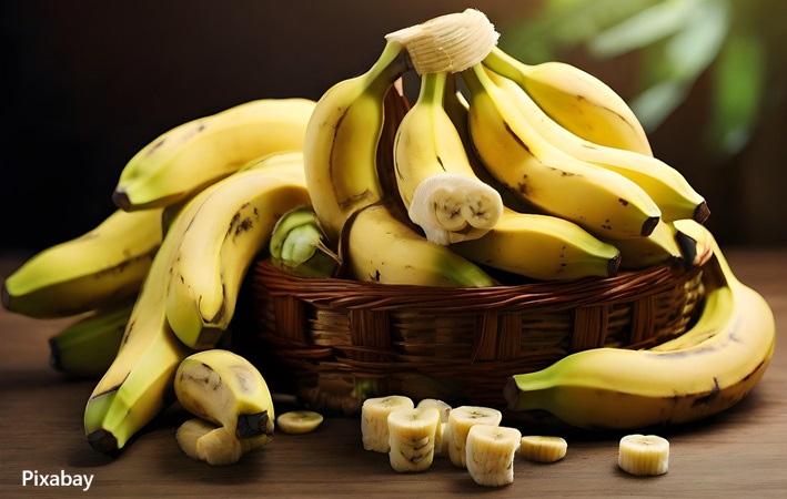 alt="potassium-rich foods may lower blood pressure"