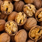 alt="walnuts for colon cancer"