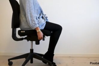 alt="Sitting"