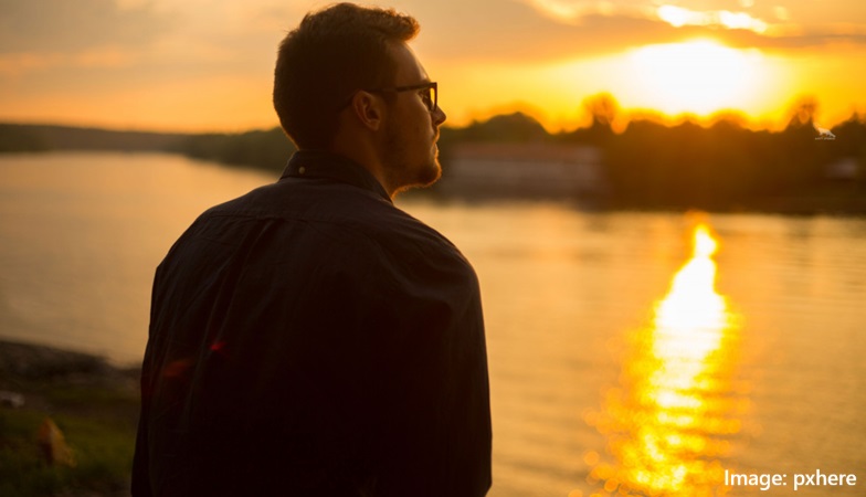 alt="Winter Sunset"