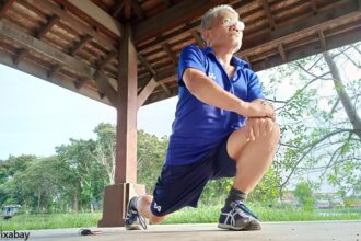 alt="exercise and Alzheimer's disease"