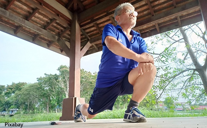 alt="exercise and Alzheimer's disease"