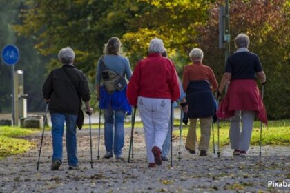 alt="Walking may reduce chronic low back pain risk"